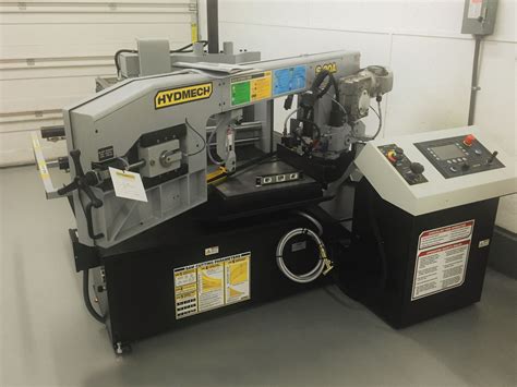 fully automatic band saw